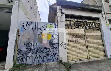 Imagem: O depósito possui 4 Vagas na garagem, 225m² de Área e está