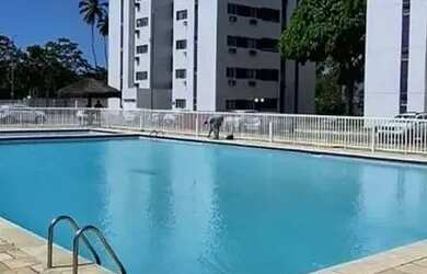 Imagem: O apartamento possui 3 Dormitórios, 1 Banheiro, 1 Vaga na garagem