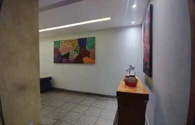 Imagem: O apartamento possui 3 Dormitórios, 2 Banheiros, 1 Vaga na