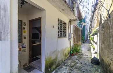 Imagem: A casa possui 4 Dormitórios, 3 Banheiros, 98m² de Área e