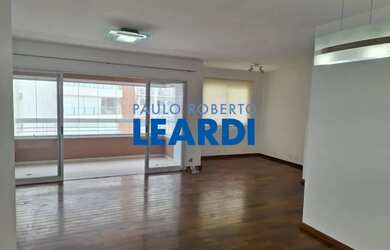 Imagem: O apartamento possui 3 Dormitórios, 3 Banheiros, 2 Vagas na