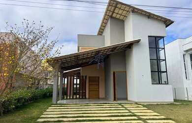 Imagem: A casa em condomínio possui 4 Dormitórios, 3 Banheiros, 2