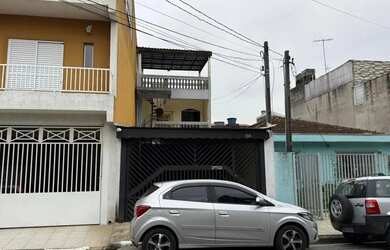 Imagem: A casa em condomínio possui 3 Dormitórios, 3 Banheiros, 4