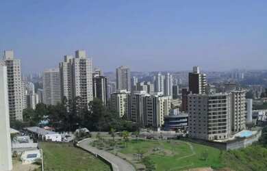 Imagem: O apartamento possui 4 Dormitórios, 5 Banheiros, 4 Vagas na