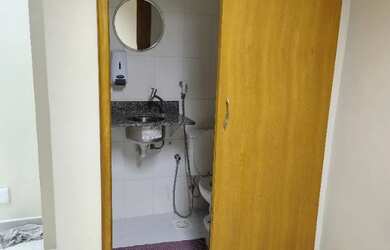 Imagem: O depósito possui 28m² de Área e está localizado em Anil