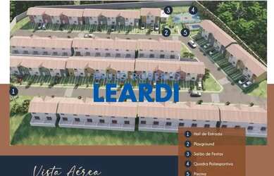 Imagem: A casa em condomínio possui 2 Dormitórios, 3 Banheiros, 2