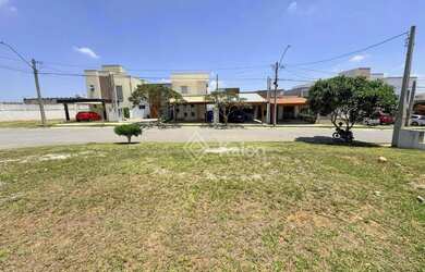 Imagem: O terreno possui 200m² de Área e está localizado em Portal