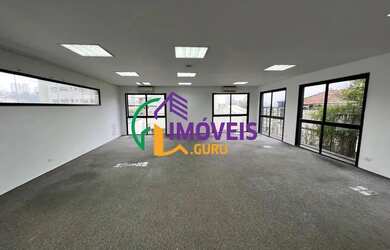 Imagem: O depósito possui 5 Vagas na garagem, 315m² de Área e está