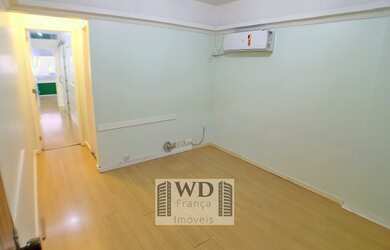 Imagem: O depósito possui 1 Vaga na garagem e 42m² de Área e está