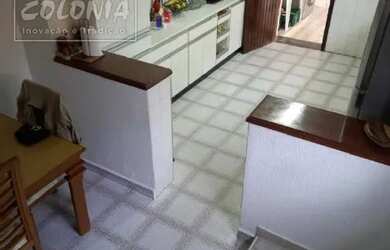 Imagem: A casa possui 1 Dormitório, 1 Banheiro, 2 Vagas na garagem