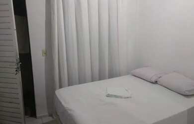 Imagem: A kitnet possui 1 Dormitório, 1 Banheiro e está localizado