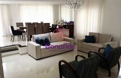 Imagem: A casa em condomínio possui 4 Dormitórios, 4 Banheiros, 3