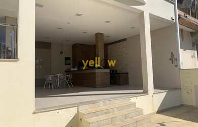 Imagem: A casa possui 3 Dormitórios, 5 Banheiros, 3 Vagas na garagem