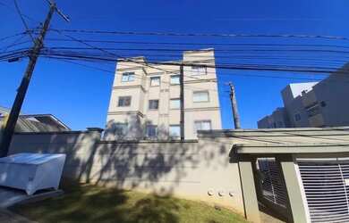 Imagem: O apartamento possui 2 Dormitórios, 1 Banheiro, 2 Vagas na