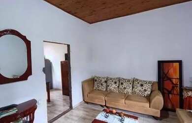 Imagem: A casa possui 2 Dormitórios, 1 Banheiro e 70m² de Área e