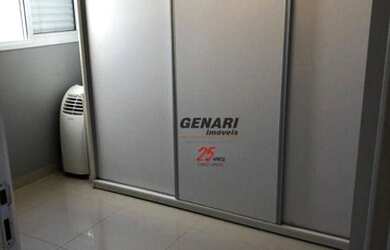 Imagem: O apartamento possui 3 Dormitórios, 1 Banheiro, 1 Vaga na garagem