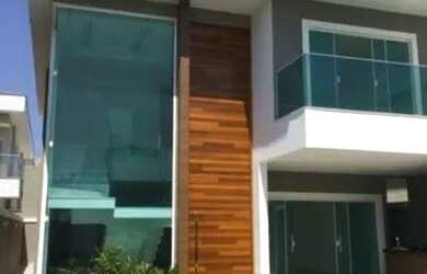 Imagem: A casa em condomínio possui 4 Dormitórios, 5 Banheiros, 2