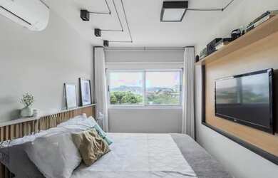 Imagem: O apartamento possui 2 Dormitórios, 2 Banheiros, 2 Vagas na