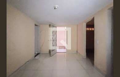 Imagem: A casa possui 1 Dormitório, 1 Banheiro, 30m² de Área e está