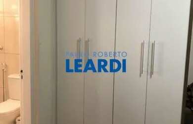 Imagem: A casa possui 2 Dormitórios, 3 Banheiros, 3 Vagas na garagem