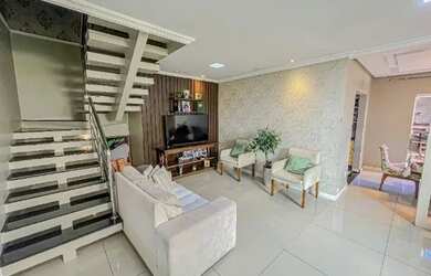 Imagem: A casa em condomínio possui 3 Dormitórios, 4 Banheiros, 4