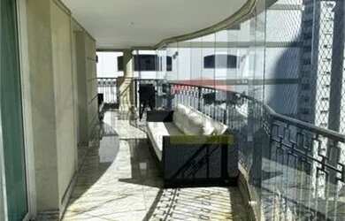 Imagem: O apartamento possui 4 Dormitórios, 5 Banheiros, 5 Vagas na