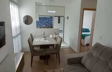 Imagem: O apartamento possui 2 Dormitórios, 1 Banheiro, 1 Vaga na garagem