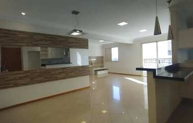 Imagem: O apartamento possui 2 Dormitórios, 2 Banheiros, 2 Vagas na