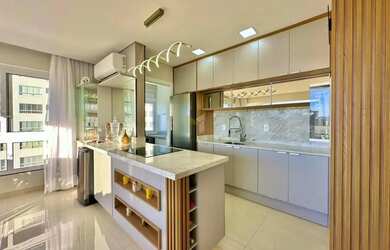 Imagem 15: Apartamento 3 dormitórios mobiliado e decorado alto padrão no Centro...