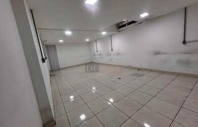 Imagem: O depósito possui 250m² de Área e está localizado em Vila