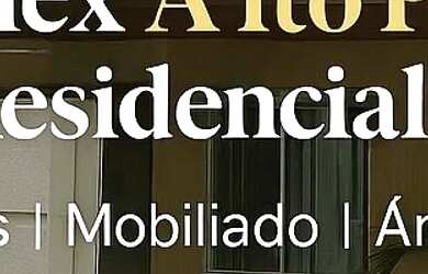 Imagem: A casa possui 2 Dormitórios, 3 Banheiros, 1 Vaga na garagem