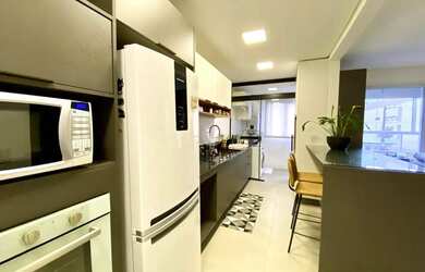Imagem 8: Apartamento com móveis planejados à vendam de 2 dormitórios, bairro...