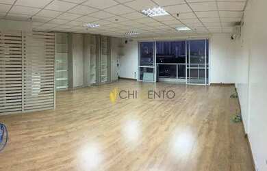 Imagem: O depósito possui 2 Vagas na garagem, 62m² de Área e está