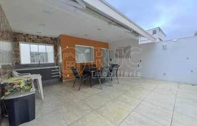 Imagem: A casa possui 3 Dormitórios, 3 Banheiros, 129m² de Área e