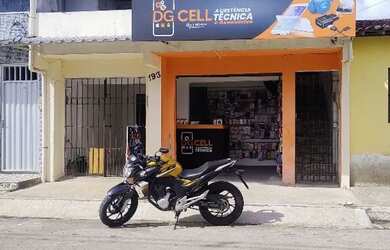 Imagem: A casa possui 5 Dormitórios, 2 Banheiros, 1 Vaga na garagem