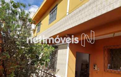 Imagem: A casa possui 5 Dormitórios, 4 Banheiros, 5 Vagas na garagem