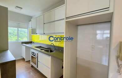 Imagem: O apartamento possui 2 Dormitórios, 1 Banheiro, 1 Vaga na garagem