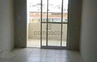 Imagem: O apartamento possui 2 Dormitórios, 1 Banheiro, 2 Vagas na