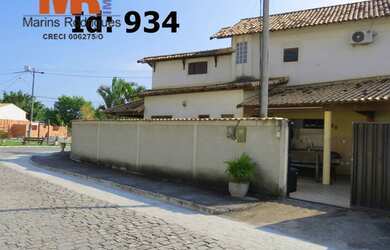 Imagem: A casa possui 5 Dormitórios, 3 Banheiros, 2 Vagas na garagem