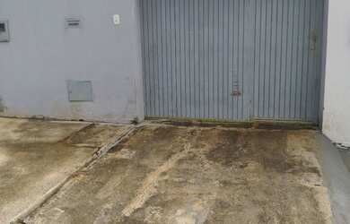 Imagem: A casa possui 2 Dormitórios, 1 Banheiro e está localizado