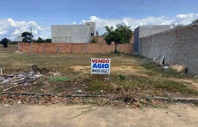 Imagem: O terreno possui 250m² de Área e está localizado em Plano