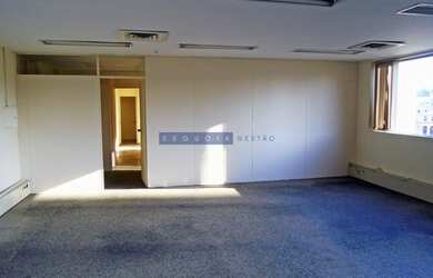 Imagem: O depósito possui 170m² de Área e está localizado em Centro