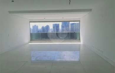 Imagem: O apartamento possui 4 Dormitórios, 5 Banheiros, 4 Vagas na