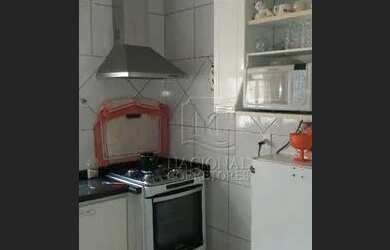 Imagem: A casa possui 3 Dormitórios, 2 Banheiros, 4 Vagas na garagem