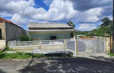 Imagem: A casa em condomínio possui 3 Dormitórios, 3 Banheiros, 3