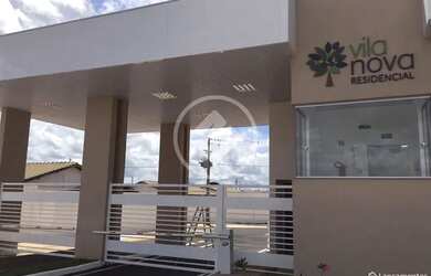 Imagem: A casa em condomínio possui 3 Dormitórios, 1 Banheiro, 2 Vagas