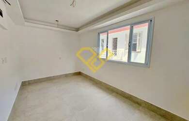 Imagem: A casa possui 3 Dormitórios, 5 Banheiros, 2 Vagas na garagem