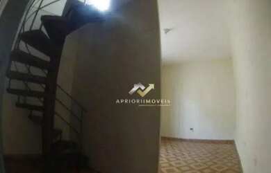 Imagem: A casa possui 2 Dormitórios, 1 Banheiro, 2 Vagas na garagem