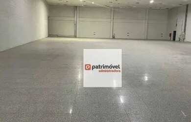 Imagem: O depósito possui 5 Vagas na garagem, 2.900m² de Área e