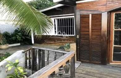 Imagem: A casa possui 5 Dormitórios, 5 Banheiros, 1 Vaga na garagem